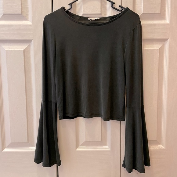 LA Hearts Bell Sleeve Crop Top - Charcoal - Picture 1 of 3